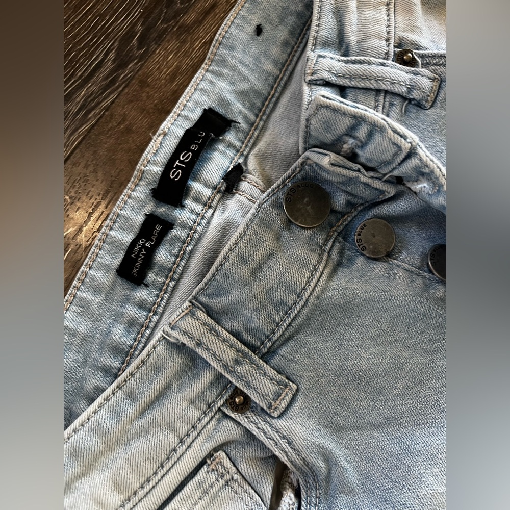 STS Blue Women’s Wide-Leg Jeans in Light Blue Wash size 3 - Picture 5 of 5
